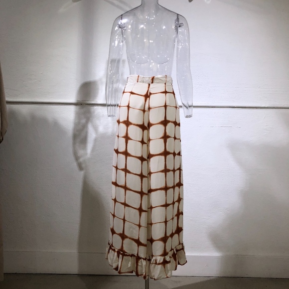 Style Mafia Print Pants with Ruffle Hem - Picture 3 of 4